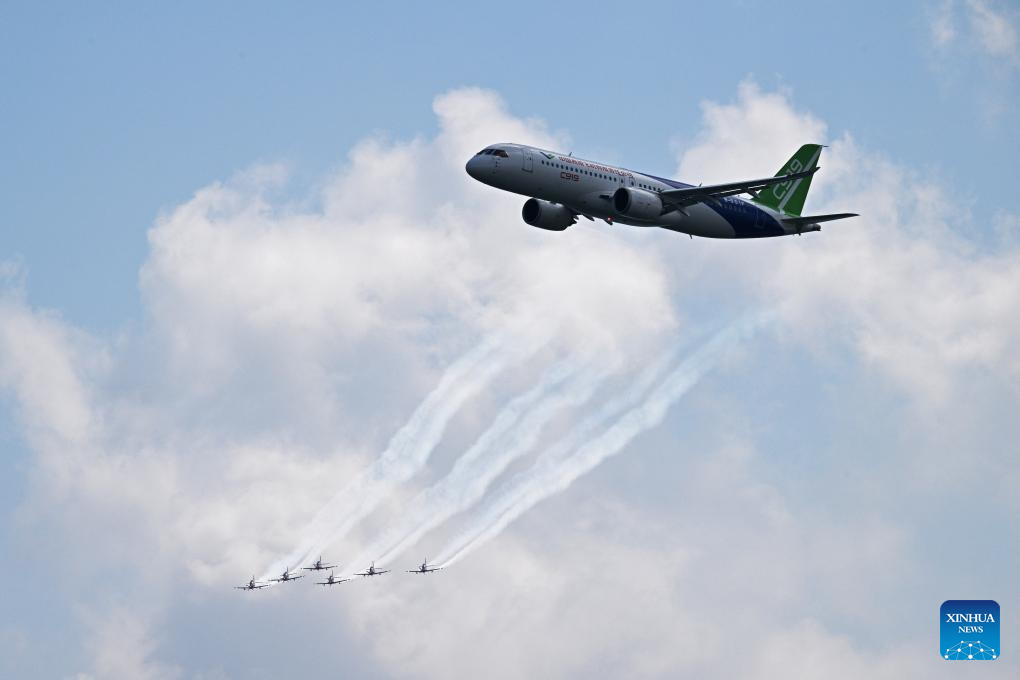 Chinese C919 attends Singapore Airshow rehearsalXinhua