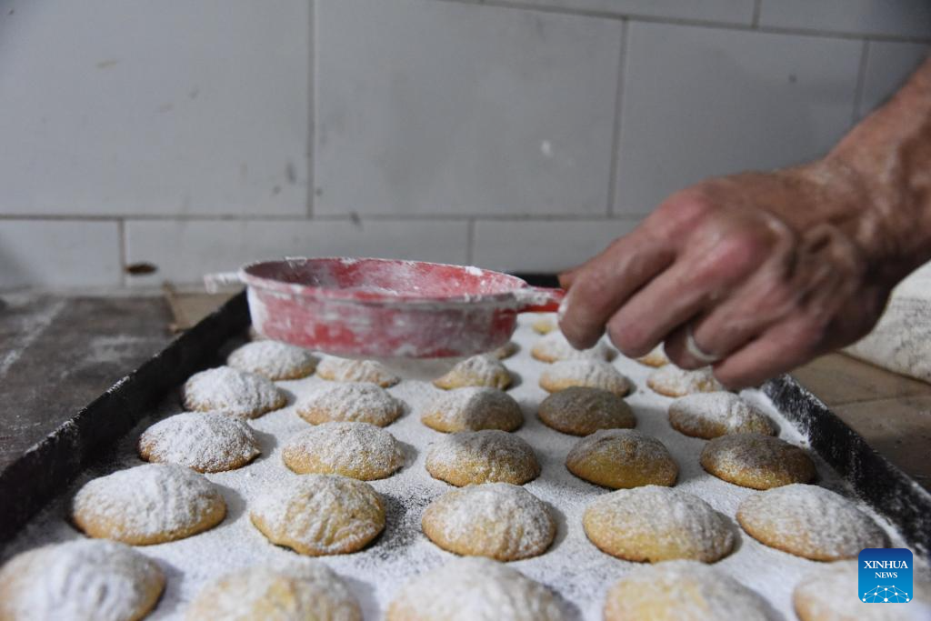 Vendor Prepares Traditional Eid Sweets During Ramadan In Lebanon-xinhua